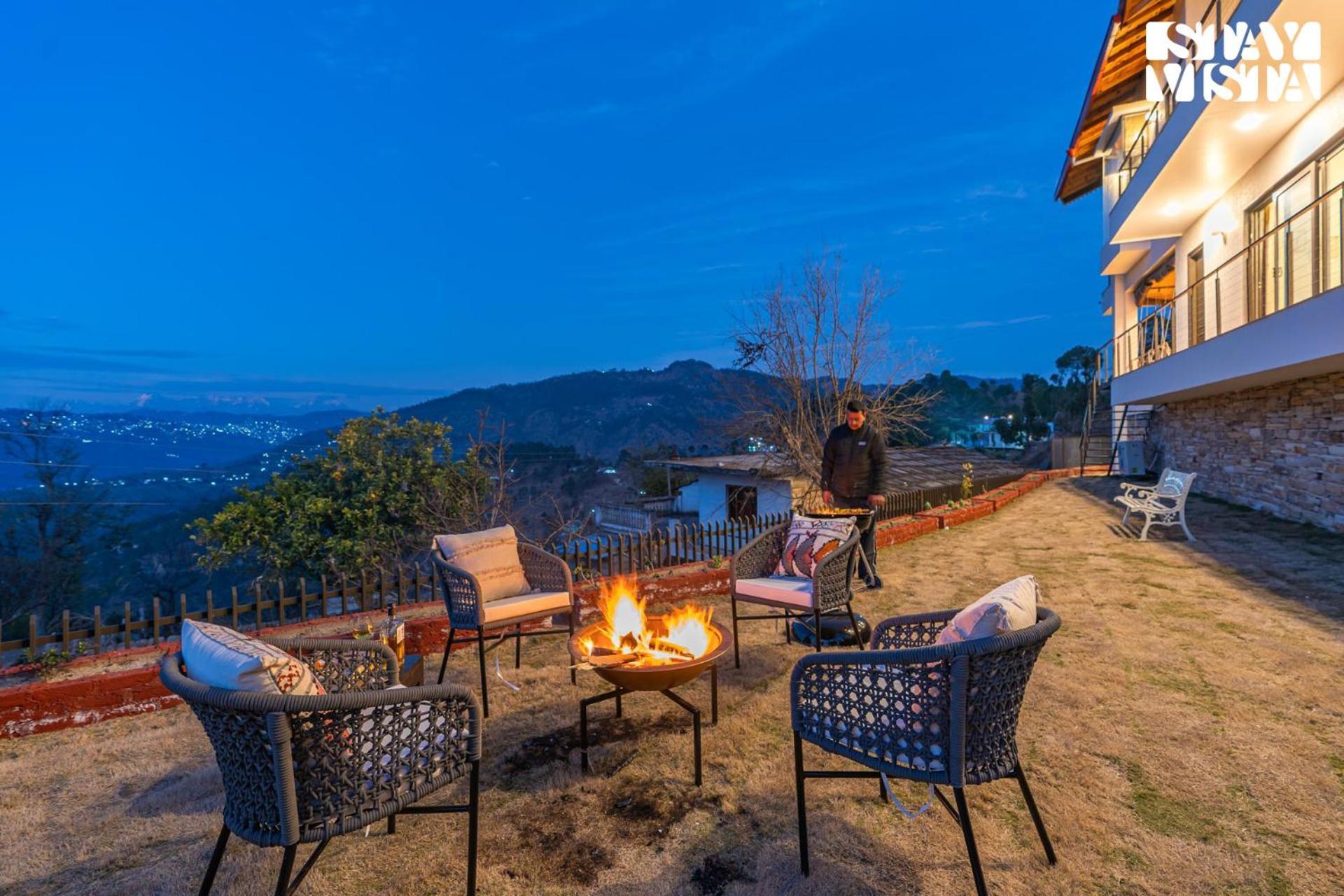 Stayvista At Amulyam Villa With Lawn & Bonfire Mukteshwar Dış mekan fotoğraf